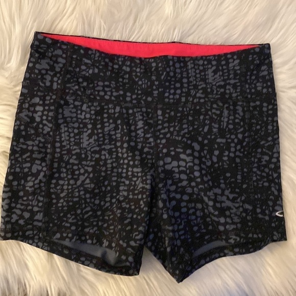 3 pair woman’s Gym shorts bundle - Picture 5 of 11